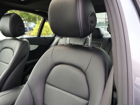 Used 2021 Mercedes-Benz C 300 Sedan image 11