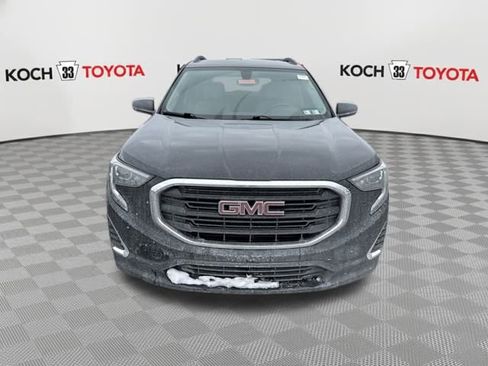 Used 2019 GMC Terrain SLE w/ Driver Convenience Package image 2