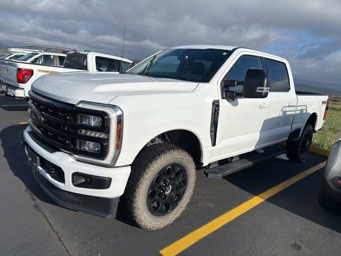 Used 2024 Ford F250 Lariat w/ Black Appearance Package image 2