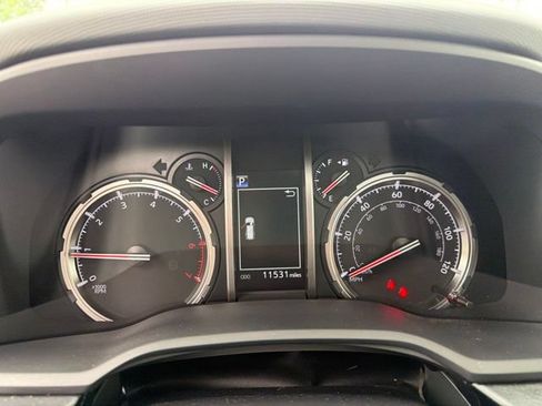 Used 2024 Toyota 4Runner TRD Off-Road Premium w/ Moonroof Package AWD/4WD image 15
