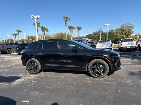 New 2026 Chevrolet Equinox EV RS image 14