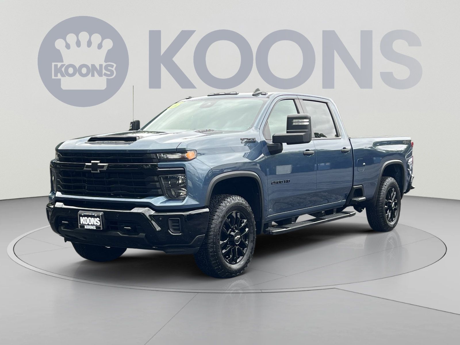 Used 2025 Chevrolet Silverado 2500 Custom w/ Custom Value Package AWD/4WD image 4