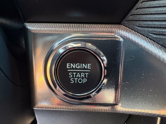 Used 2025 Ford F150 Raptor AWD/4WD image 27