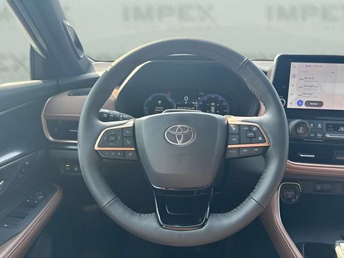 Used 2026 Toyota Grand Highlander AWD Hybrid image 10