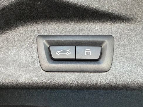 Used 2026 BMW X7 M60i AWD/4WD image 36