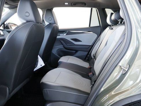 New 2026 Volkswagen Tiguan SE R-Line FWD image 17