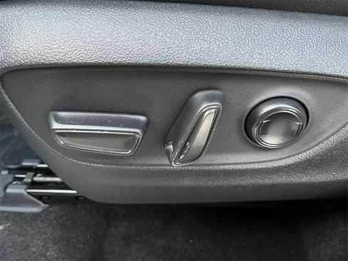 New 2026 Toyota Grand Highlander MAX Platinum image 13