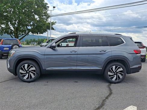 New 2025 Volkswagen Atlas SEL image 6
