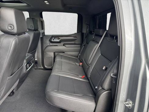 Used 2025 GMC Sierra 1500 SLT w/ SLT Premium Plus Package AWD/4WD image 18