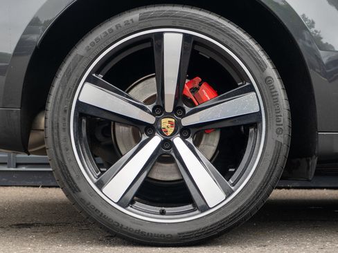 Certified 2024 Porsche Macan S AWD/4WD image 14