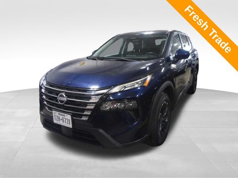 Used 2024 Nissan Rogue SV FWD image 1