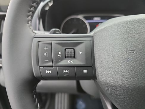 New 2026 Nissan Pathfinder SV image 18