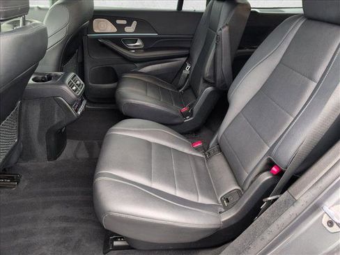 Used 2023 Mercedes-Benz GLS 450 4MATIC image 20