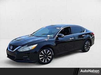 Used 2018 Nissan Altima 2.5 SL image 1