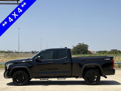 Used 2022 Toyota Tundra SR5 AWD/4WD image 3