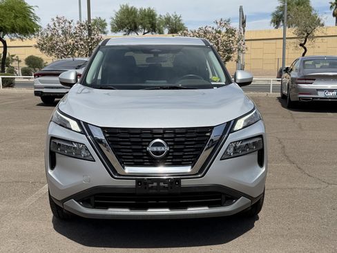 Used 2023 Nissan Rogue SV image 8