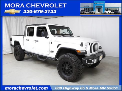 Used 2023 Jeep Gladiator Sport AWD/4WD image 1