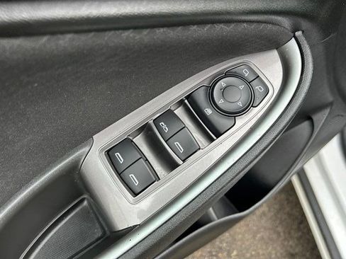 Used 2023 Chevrolet Malibu LT FWD image 11