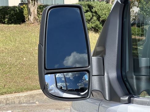 New 2026 Ford Transit 250 148 Medium Roof w/ Load Area Protection Package image 24