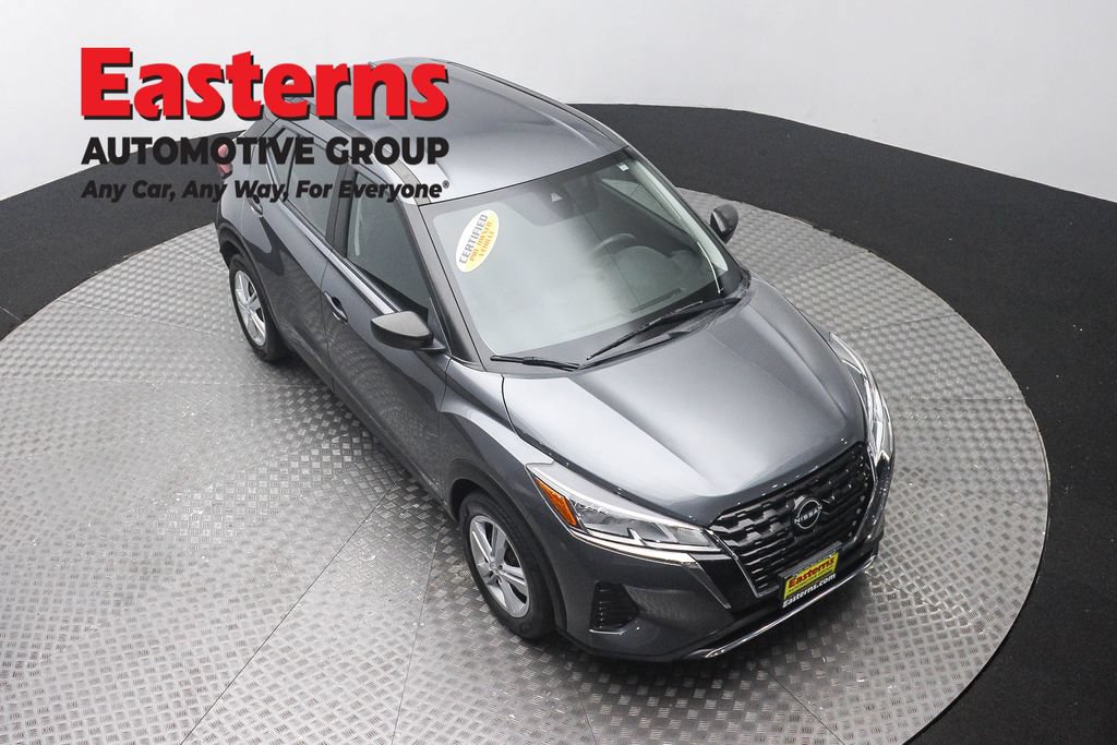 Used 2023 Nissan Kicks S FWD image 4