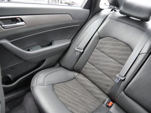 Used 2019 Hyundai Sonata Sport image 12