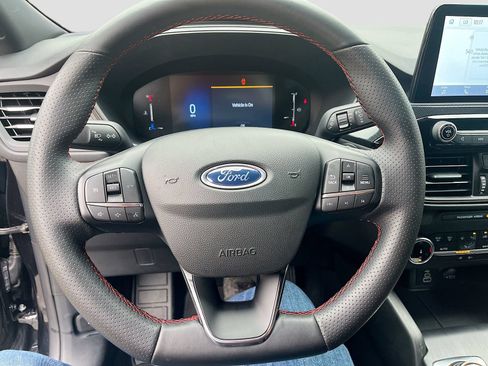Used 2025 Ford Escape ST-Line AWD/4WD image 11
