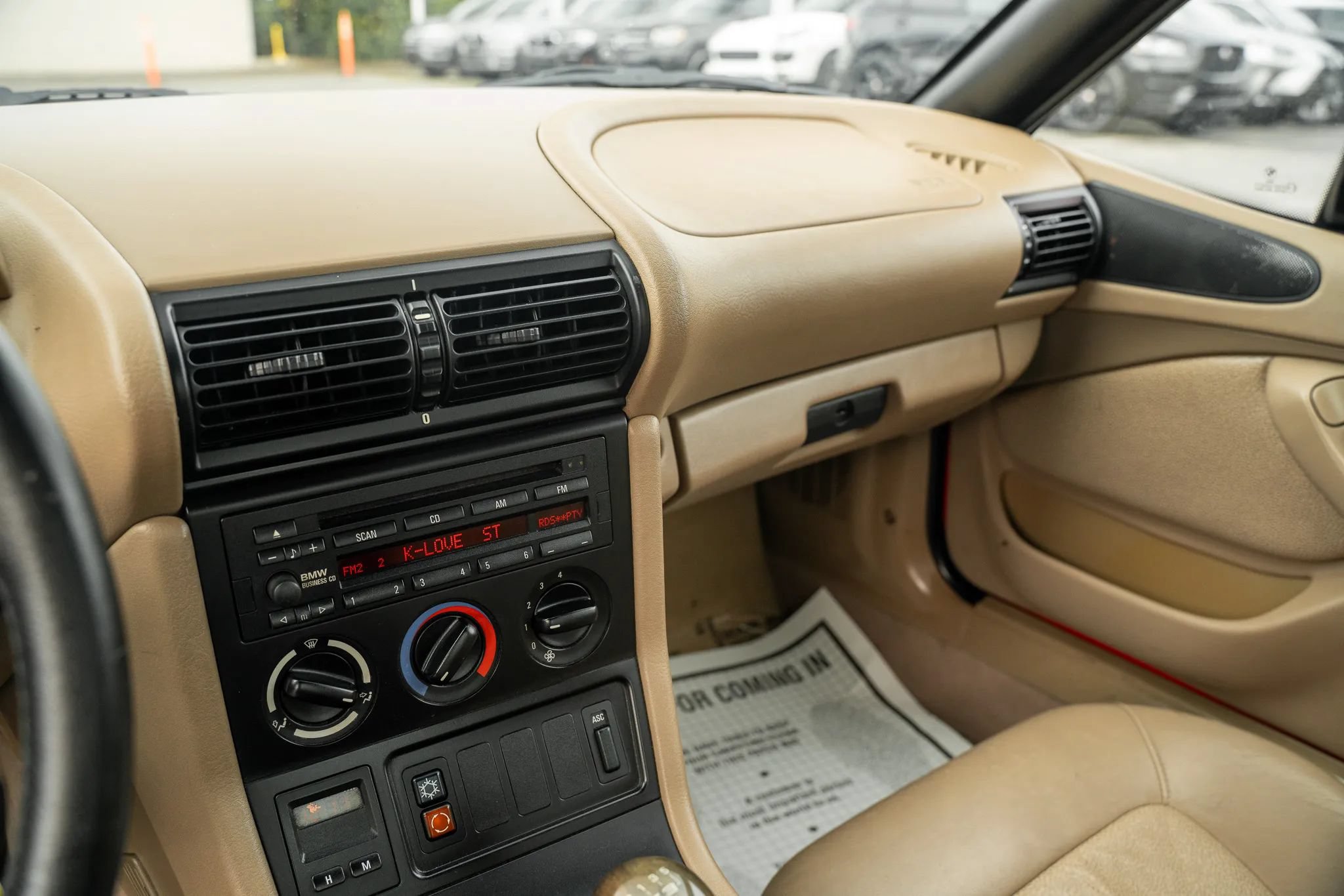 Used 1999 BMW Z3 2.5i RWD image 22