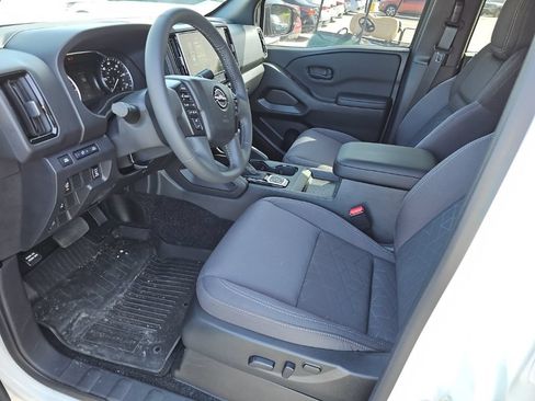 Used 2026 Nissan Frontier SV w/ SV Convenience Package AWD/4WD image 7