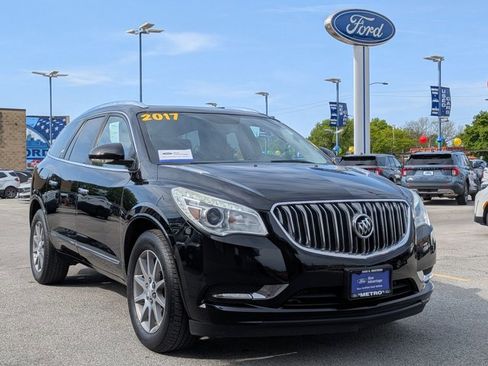 Used 2017 Buick Enclave Leather FWD image 2