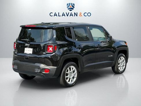 Used 2023 Jeep Renegade Latitude AWD/4WD image 7