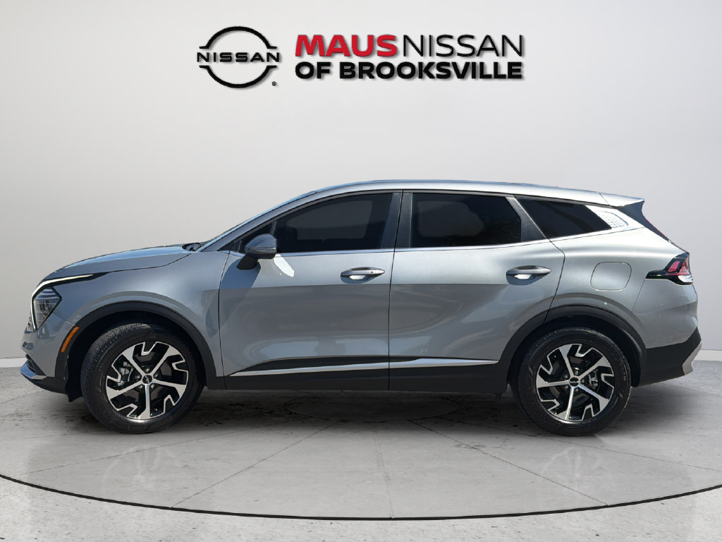 Used 2024 Kia Sportage EX FWD image 6