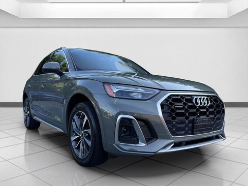 Used 2023 Audi Q5 2.0T Premium w/ Convenience Package AWD/4WD image 7