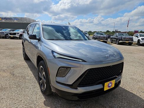 New 2026 Buick Enclave Sport Touring w/ Power Package image 7