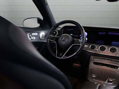 Used 2022 Mercedes-Benz E 350 4MATIC Sedan w/ Driver Assistance Package image 37