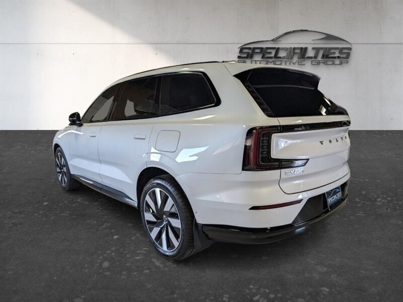 Used 2025 Volvo EX90 Ultra AWD/4WD image 8