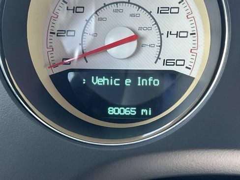 Used 2013 Dodge Challenger R/T RWD image 32