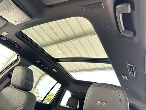 New 2025 Buick Enclave Sport Touring w/ Power Package image 28