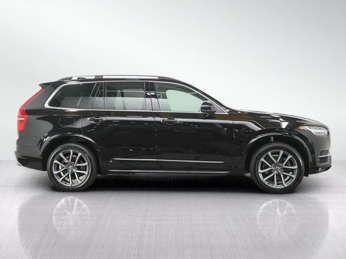 Used 2017 Volvo XC90 T6 Momentum w/ Vision Package AWD/4WD image 6