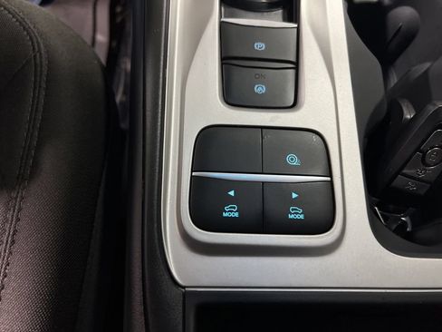 Used 2022 Ford Explorer XLT RWD image 35