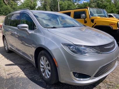 Used 2017 Chrysler Pacifica Touring-L