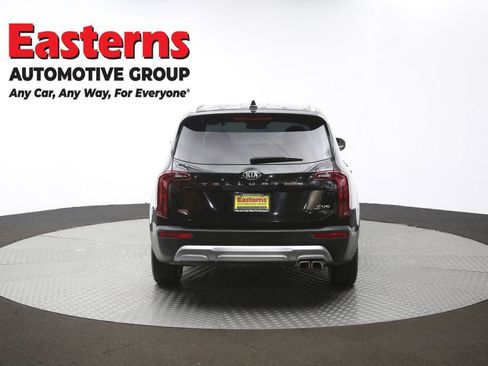 Used 2021 Kia Telluride S image 40