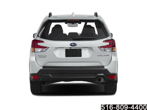 Used 2020 Subaru Forester Premium AWD/4WD image 9