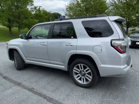 Certified 2022 Toyota 4Runner TRD Sport w/ Technology Package AWD/4WD image 6