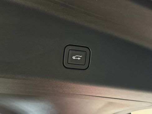 New 2026 Cadillac Vistiq Sport image 48