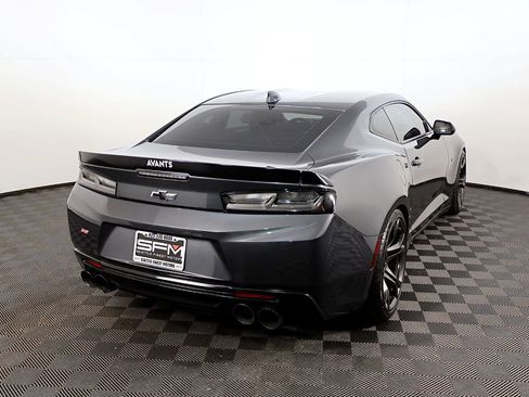 Used 2017 Chevrolet Camaro SS image 8