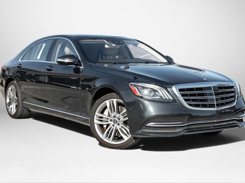 Used 2019 Mercedes-Benz S 560 Sedan image 4