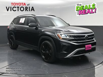 Used 2023 Volkswagen Atlas SE w/ Panoramic Sunroof Package