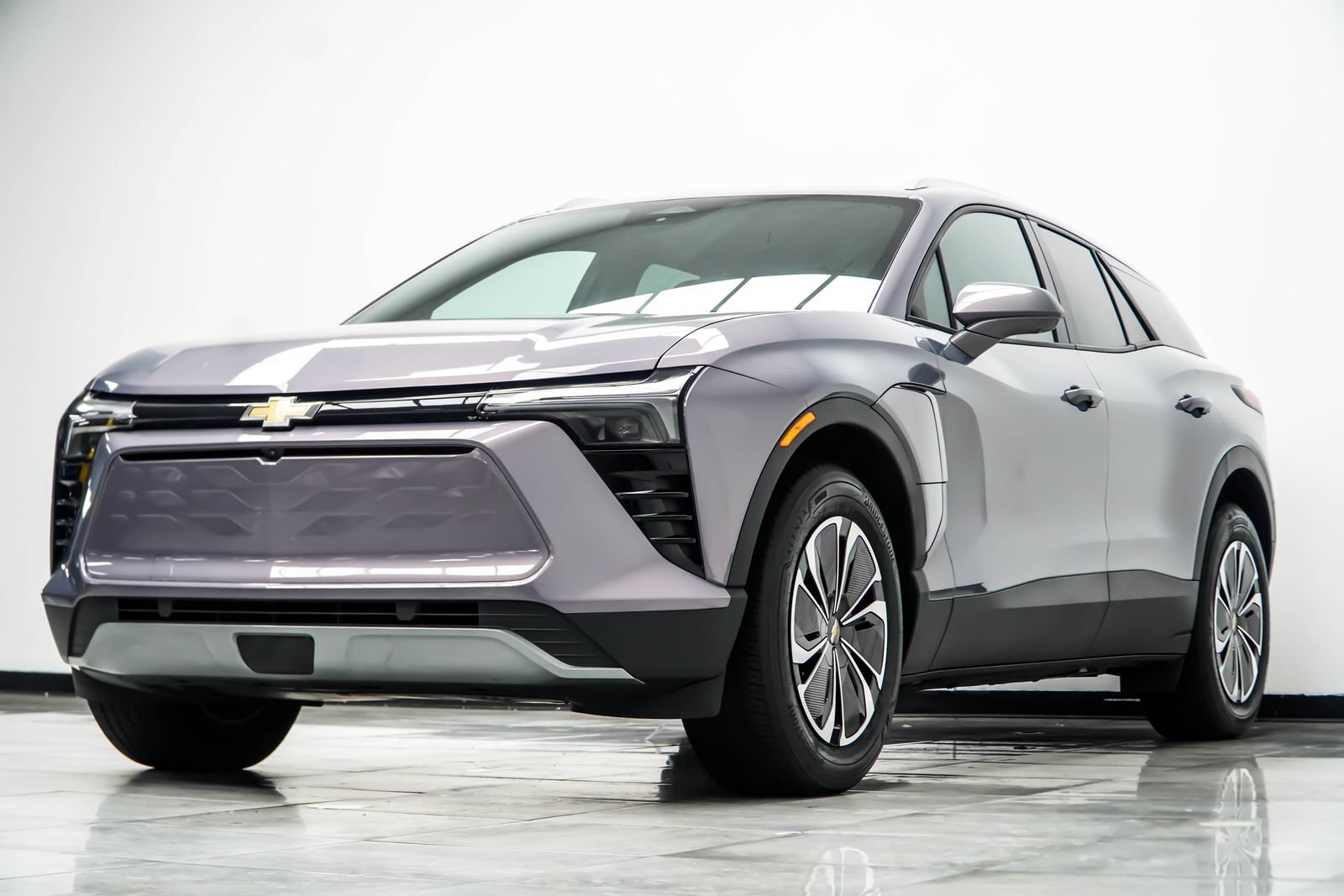 Used 2024 Chevrolet Blazer EV LT AWD/4WD image 11