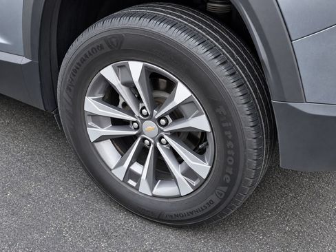 Used 2026 Chevrolet Equinox LT FWD image 10