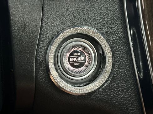 Used 2020 Mercedes-Benz GLC 300 4MATIC image 28